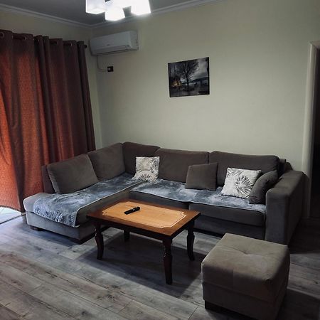 Family Apartments Sarande Luaran gambar